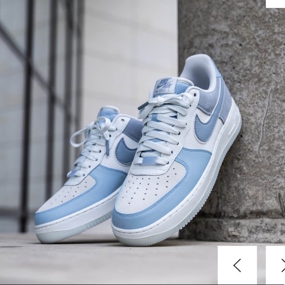 Nike Shoes - Nike woman Air Force 1 ‘07 Prm